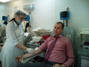 Пензенские госслужащие сдали кровь для земляков