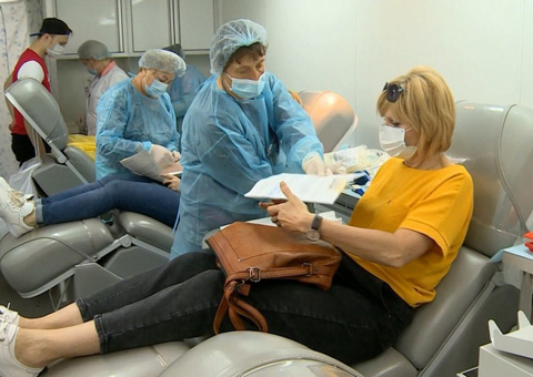 В Смоленске работают мобильные пункты Центра крови