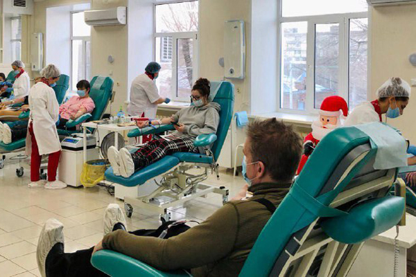 130 литров крови собрали в Хабаровске на новогодних каникулах