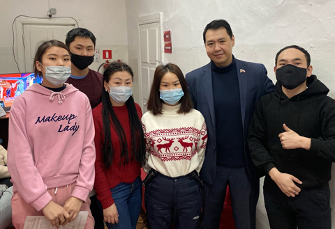 Активисты движения «Добрые сердца Тувы» сдали кровь