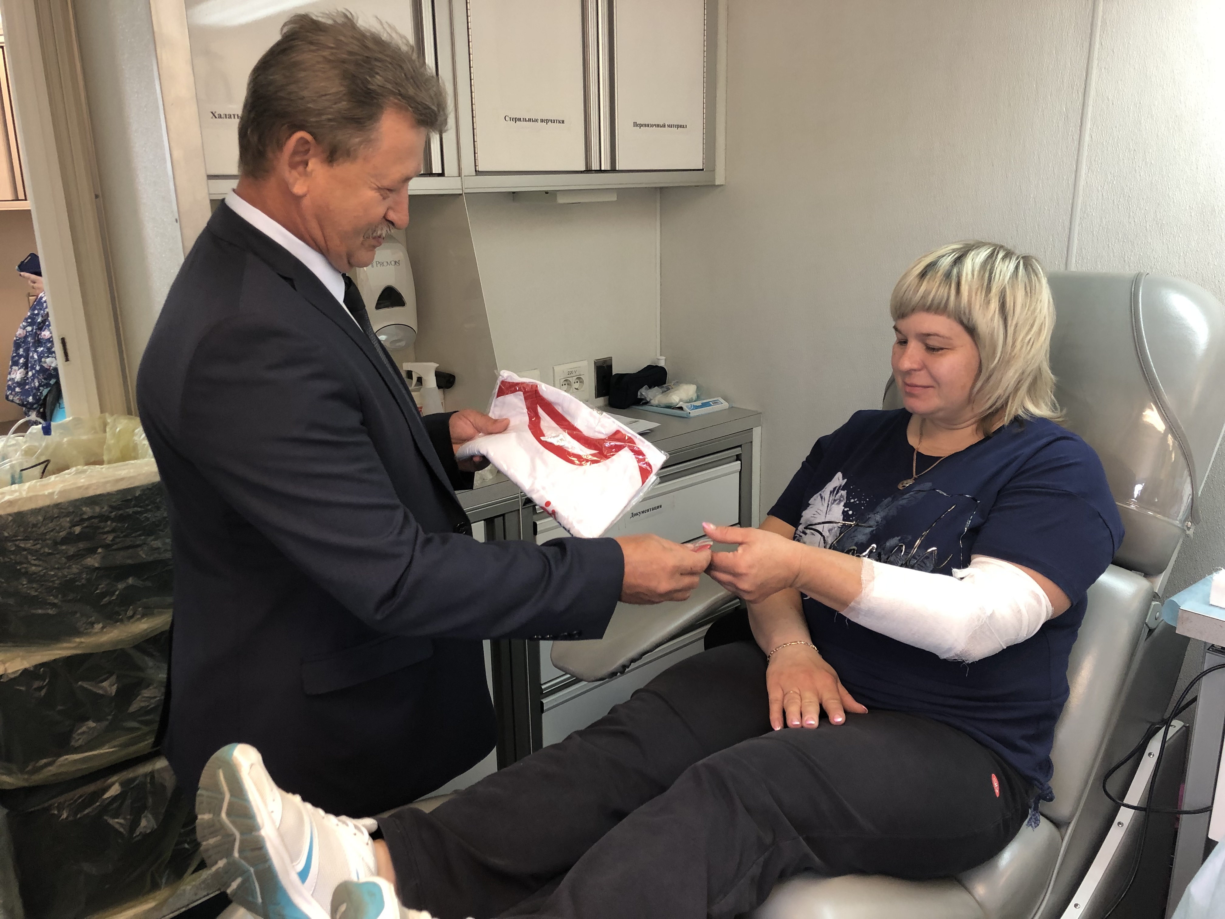 «Сдай кровь – оставь отпечаток в сердце!»: День донора прошел в Березовке Красноярского края