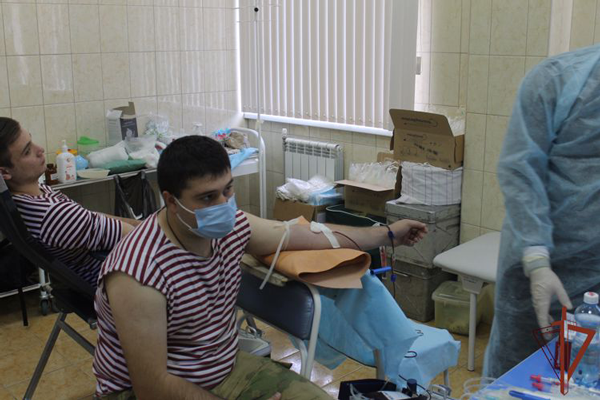 Военнослужащие Росгвардии приняли участие в донорской акции в Пятигорске