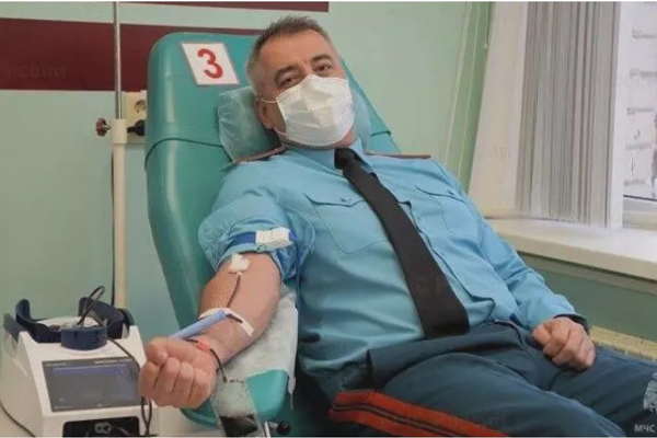 В Тюмени более 50 сотрудников МЧС сдали кровь
