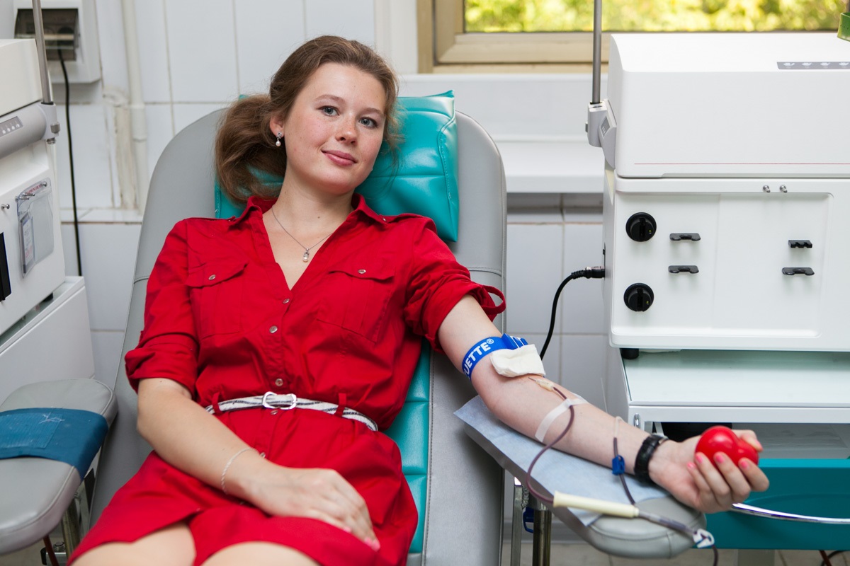 На Станции переливания крови ФМБА России в Екатеринбурге начали практиковать донорство антирезусной плазмы