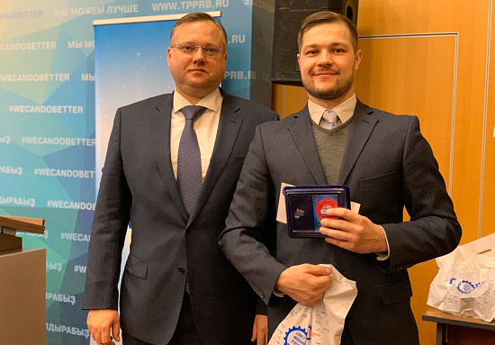 Сотрудники Уфимского моторостроительного производственного объединения отмечены знаками «Лучший донор»