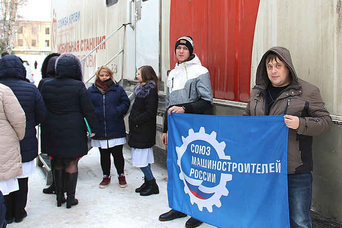 100 сотрудников воронежского «Электросигнала» в январе стали донорами