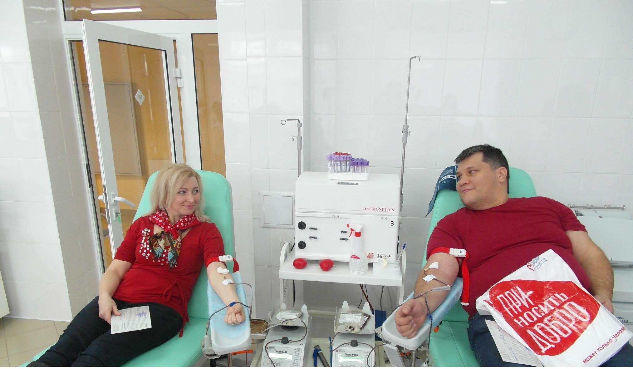 «Наша кровь для Вас с любовью»!