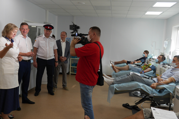 Донорская акция «Сдать кровь ближе, чем кажется» прошла в Саратовской области