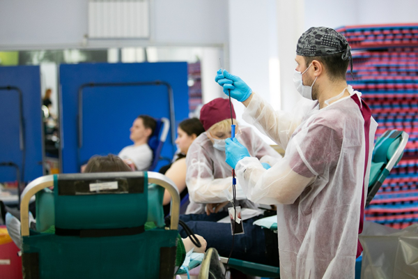 Более 90 студентов университета технологий и управления в Москве стали донорами крови