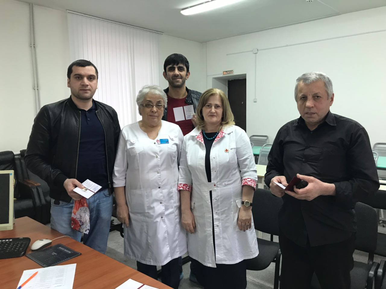 Награждение нагрудным знаком "Почетный донор России"