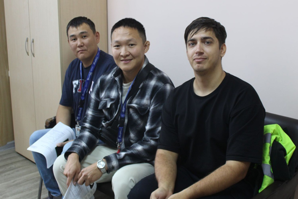 Сотрудники авиакомпании «Якутия» приняли участие в выездной акции по сдаче крови