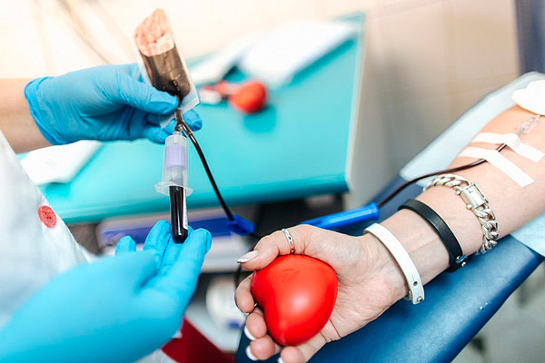 За год доноры Кировской области сдали кровь 20 180 раз