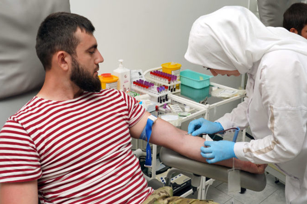 Военнослужащие Росгвардии поддержали акцию «От сердца к сердцу» в Грозном