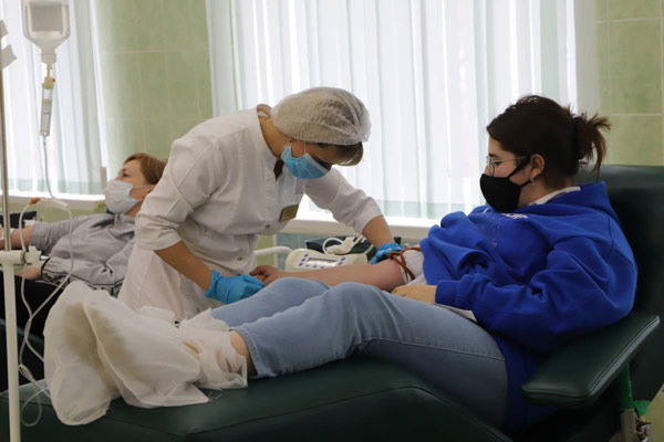 В Ульяновской областной станции переливания крови за день сдали кровь 138 добровольцев