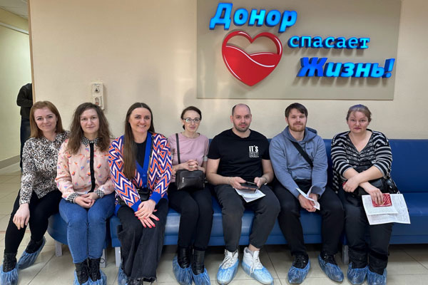 Сотрудники Вологодского Росреестра и Роскадастра приняли участие в акции по сдаче крови