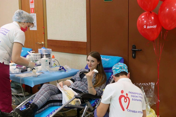 Работники и студенты Таможенной академии в Люберцах сдали почти 60 литров крови за три дня