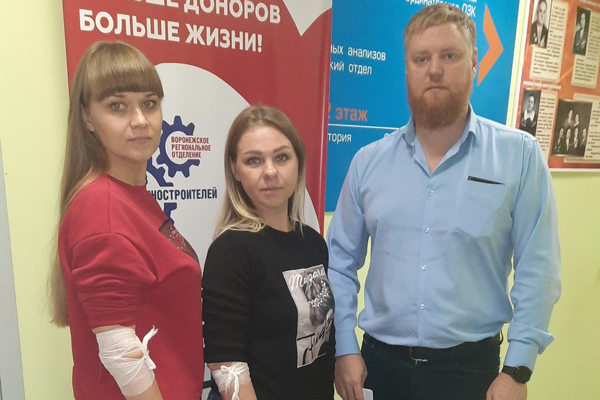Сотрудники «Новикомбанка» в Воронеже приняли участие в донорской акции