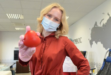 Волонтеры-медики провели акцию по сбору антиковидной плазмы