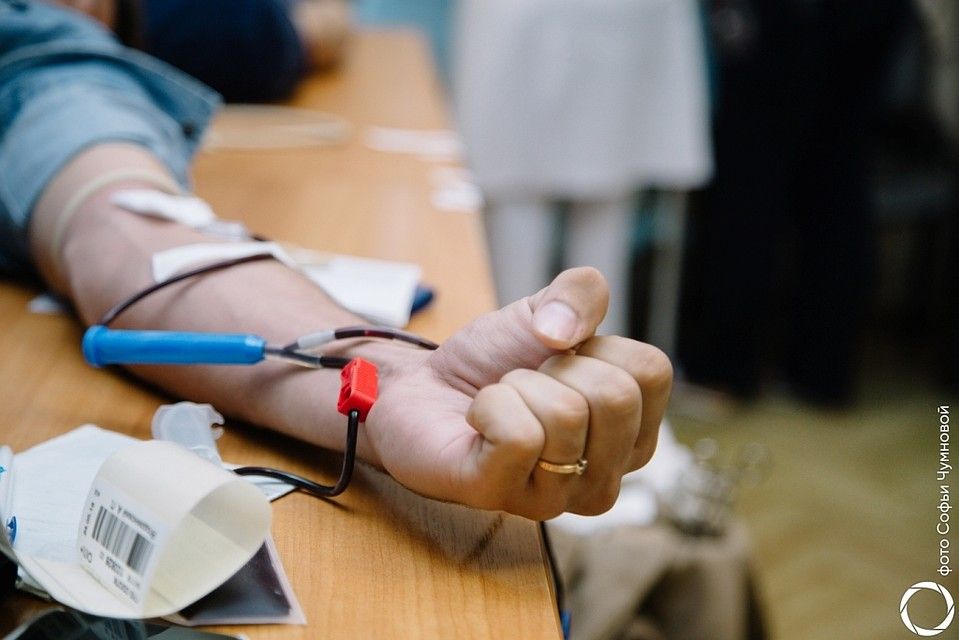 Студенты Саратовской юридической академии приняли участие в донорской акции