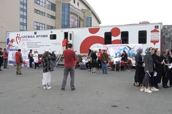 Более 200 человек присоединились к акции ко Дню донора в Махачкале
