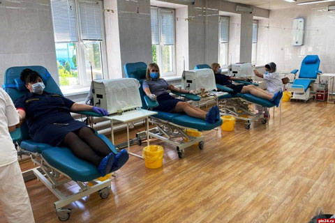 Сотрудницы  уголовно-исполнительной системы Псковской области стали донорами крови