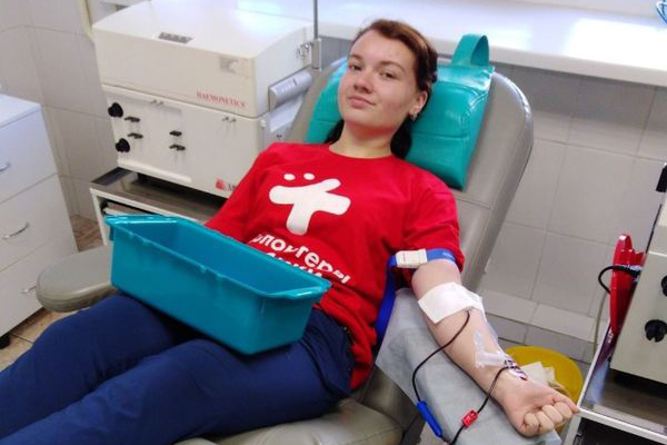 Донорское совершеннолетие в Красноярском крае: В Канском медтехникуме состоялась студенческая акция