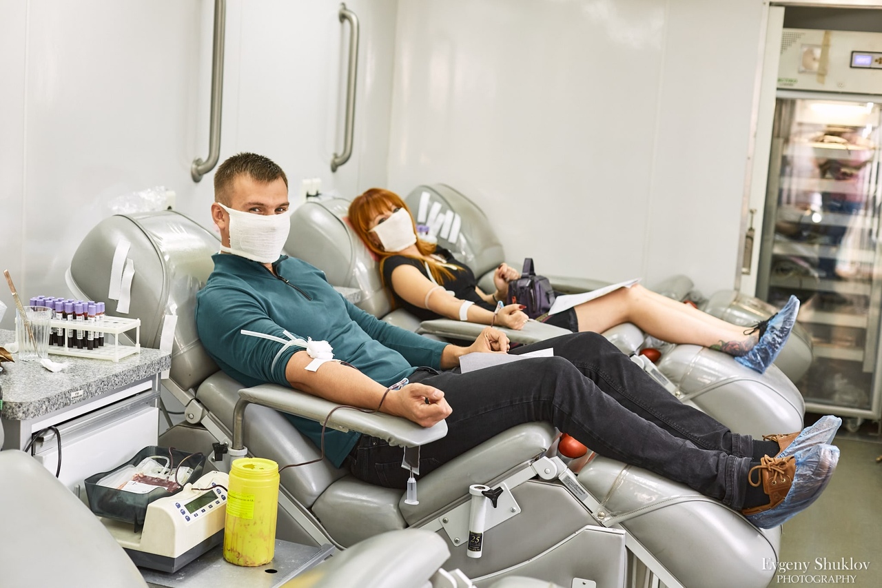 Брянские железнодорожники-доноры сдали кровь