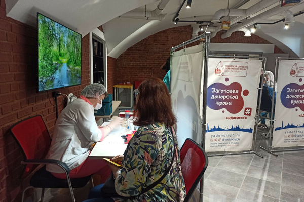 Сотрудники Октябрьской железной дороги в Петербурге провели благотворительную акцию