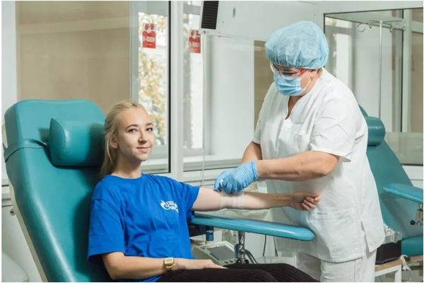 День донора традиционно провели на Омском нефтезаводе