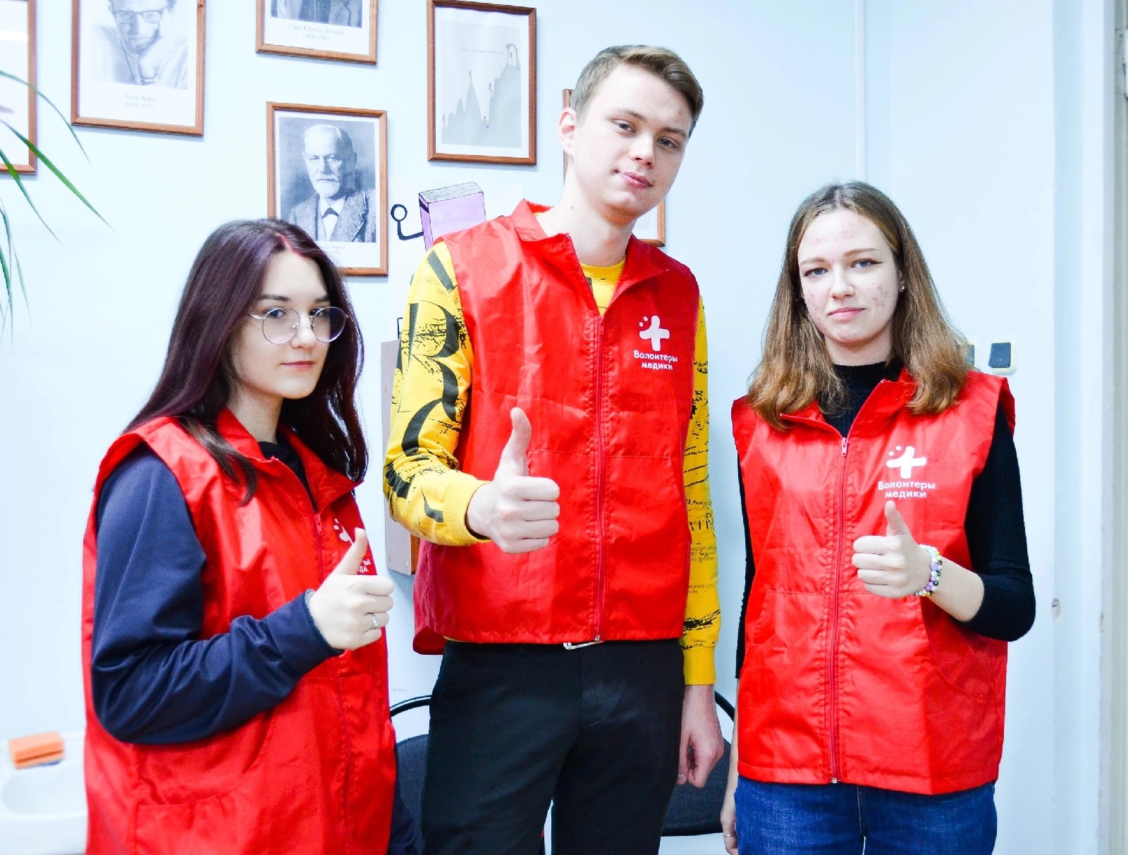 Более 100 студентов-медиков Тольятти сдали кровь для пациентов медицинских организаций области