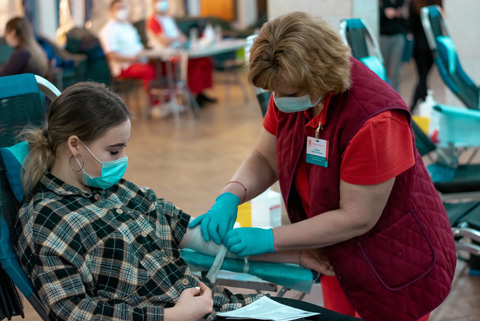 В университете транспорта в Москве прошла студенческая донорская акция