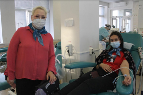 Доноры крови и антиковидной плазмы Челябинской области могут сдать кровь в праздники