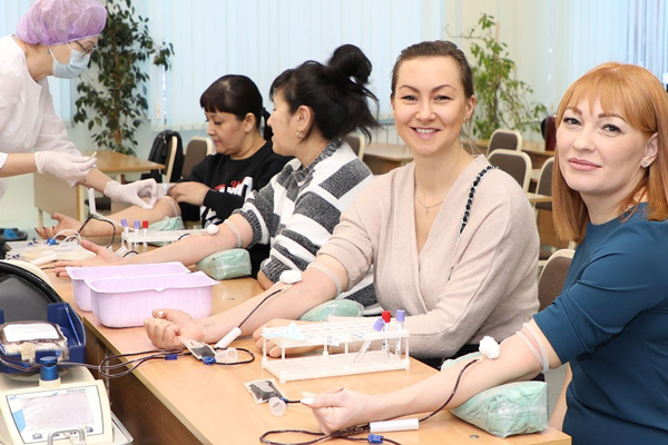 Омские моторостроители успешно закрывают донорский сезон 2022 года