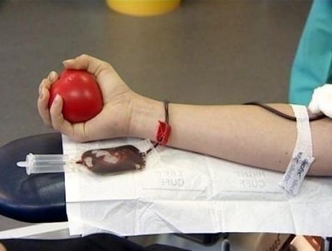 Ульяновцы сдали триста литров крови