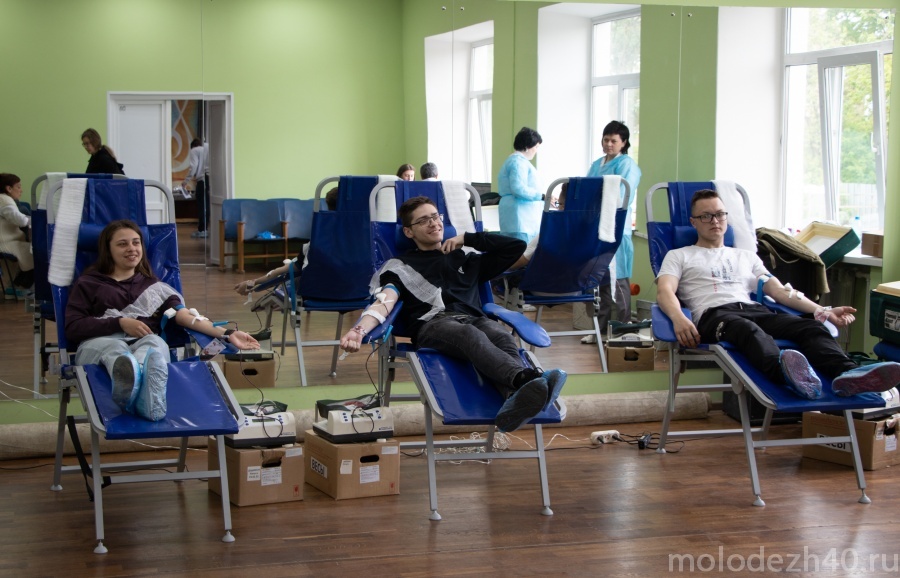 Калужская молодежь приняла участие в донорской акции «Поделись жизнью»