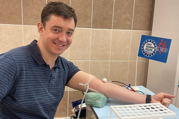 На заводе «Сатурн» в Омске прошел День донора