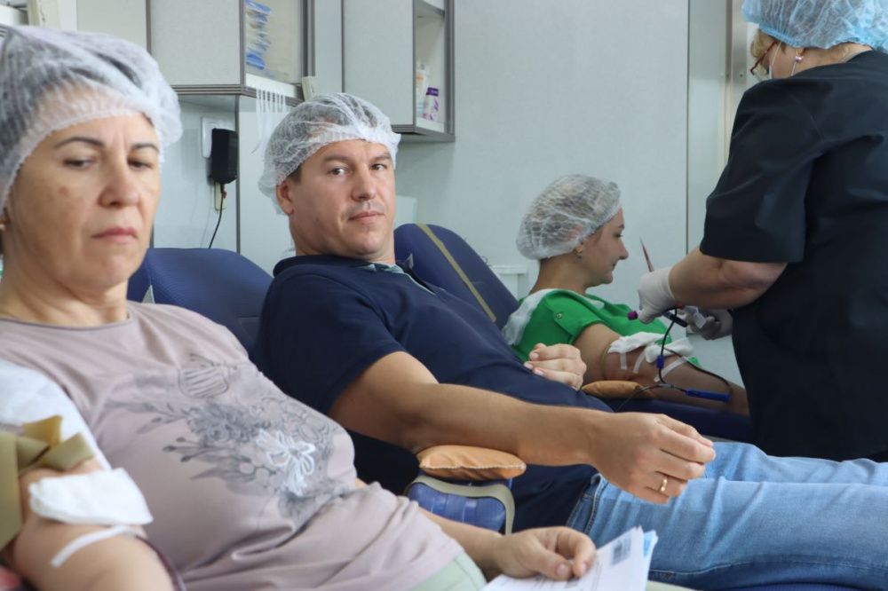 В Усть-Лабинске сотрудники предприятия «Прогресс Агро» сдали 27 литров донорской крови