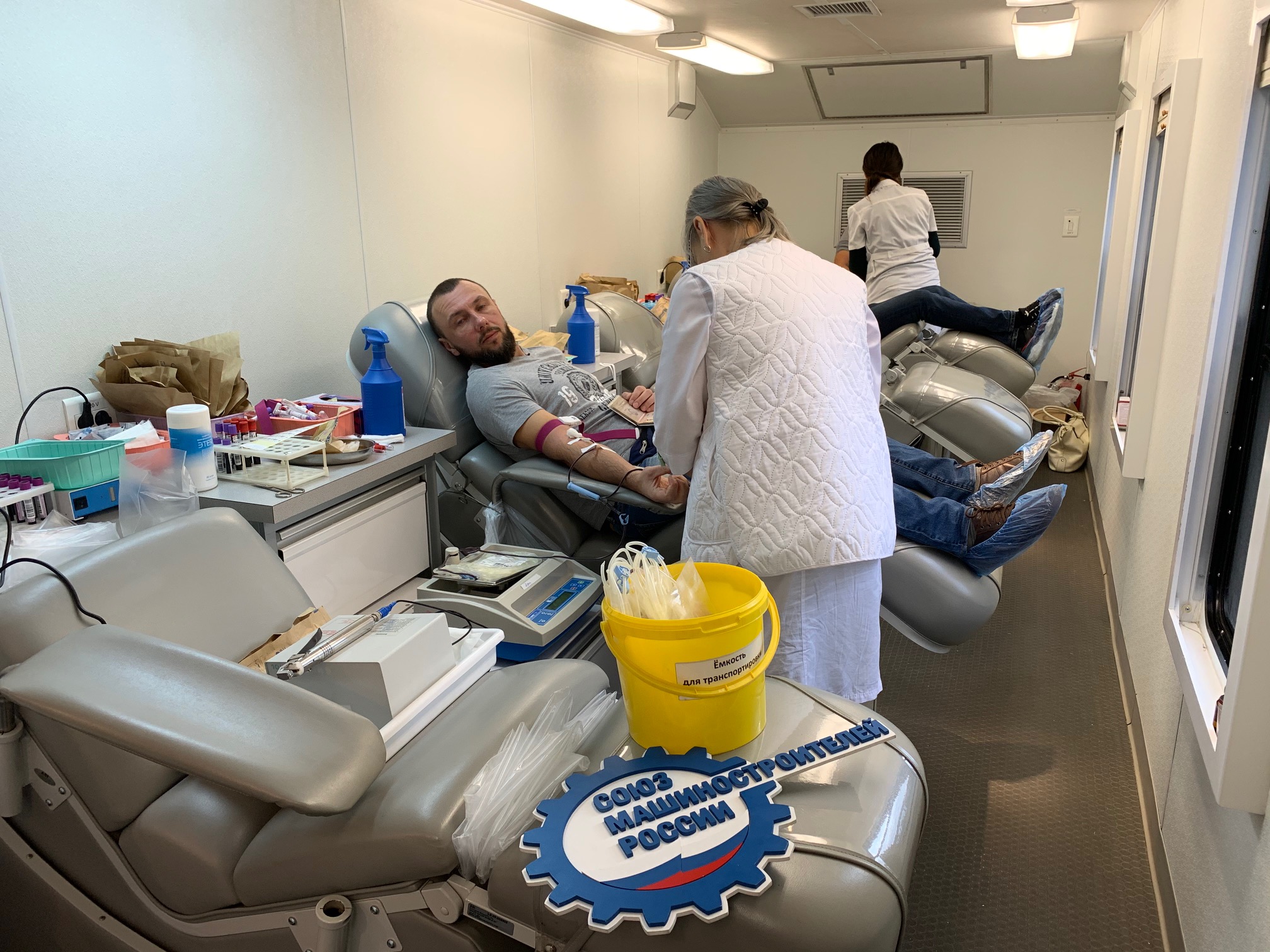 В Уфе прошла выездная донорская акция для помощи школьному учителю