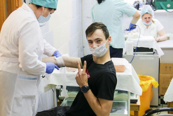 В Белгороде больше 70 доноров сдали кровь для детей, попавших в ДТП