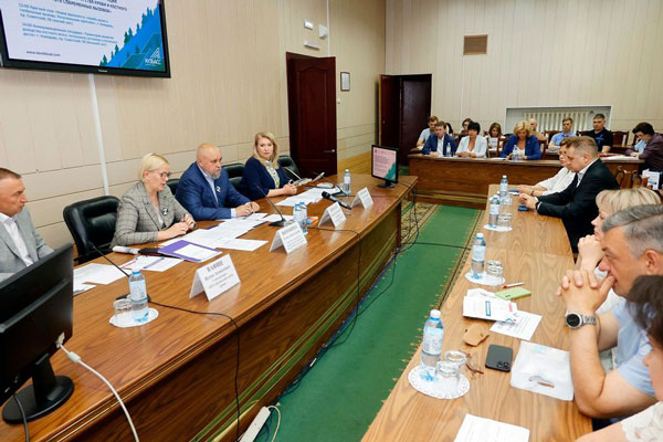 Глобальные вызовы Службе крови: в Кузбассе прошла профильная коммуникационная площадка в рамках соцпроекта НФРЗ