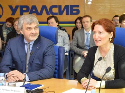 Руководитель ФМБА России В.В. Уйба принял участие в отчетной видеоконференции «День донора в ФК «Уралсиб»» 