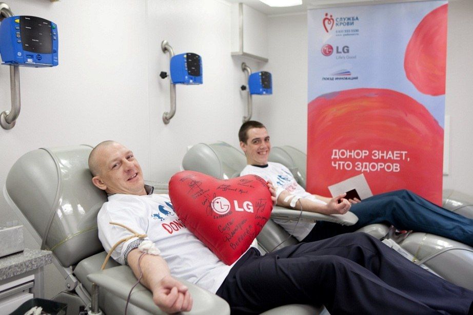 10 апреля в Воронеже прошёл день донора с участием олимпийского чемпиона Дмитрия Саутина,  завершивший проект «Поезд инноваций и добрых дел» 