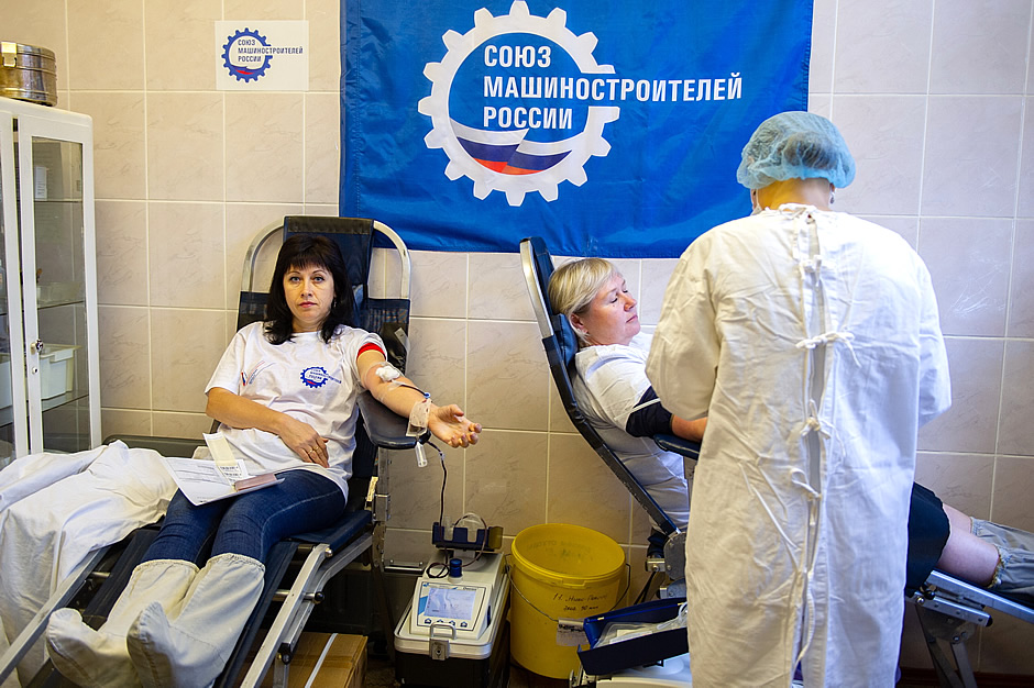 Осенью кировские машиностроители сдали кровь 751 раз