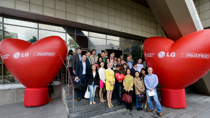 Прославленные спортсмены Константин Цзю и Глеб Гальперин поддержали юбилейный День донора LG и «Эльдорадо»