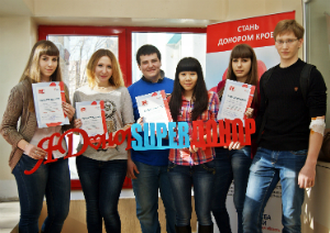 Самарские студенты успешно прошли своё «боевое крещение» в акции «День донорского совершеннолетия»