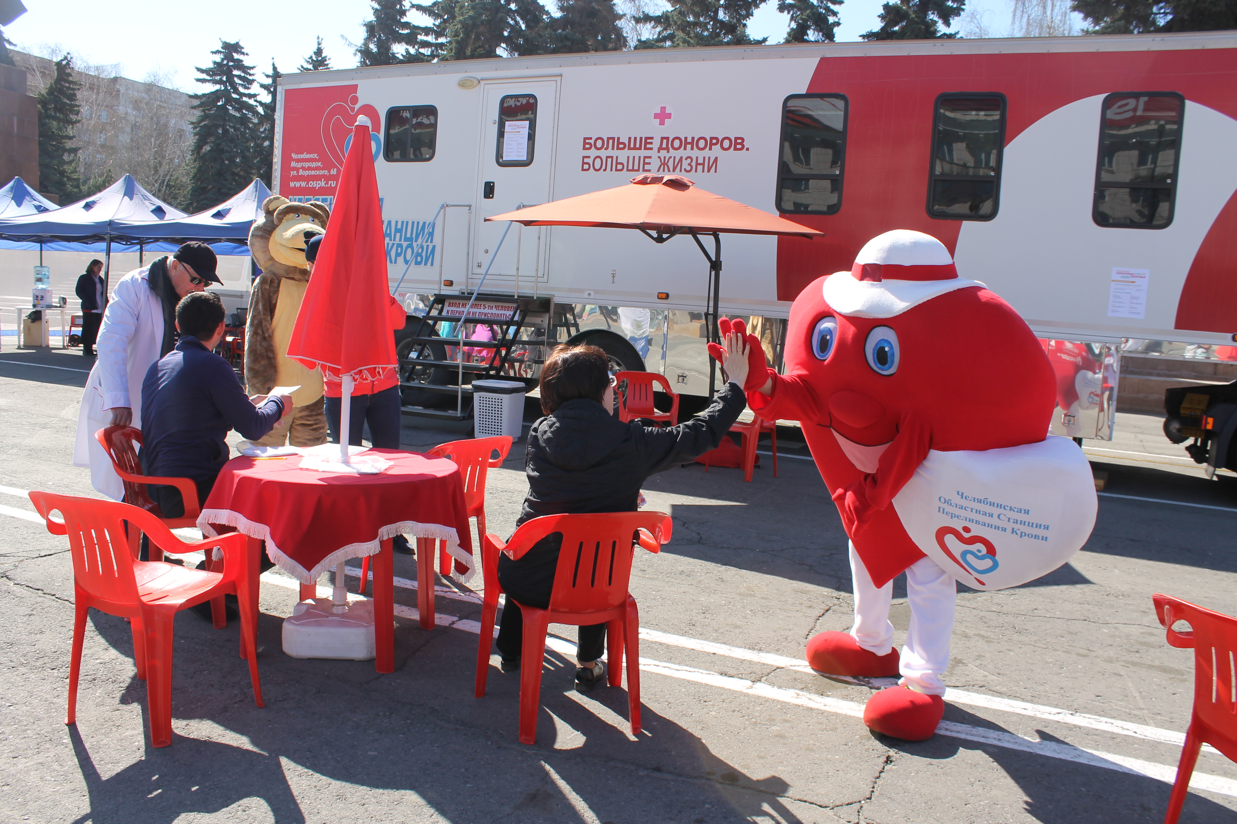 Южноуральцы стали донорами на «Территории здоровья»