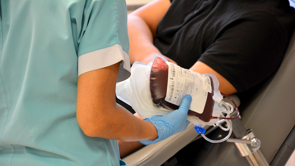 Замечательный подарок получила Служба крови Дагестана