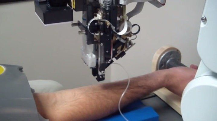 Кровь у доноров будет брать робот Veebot