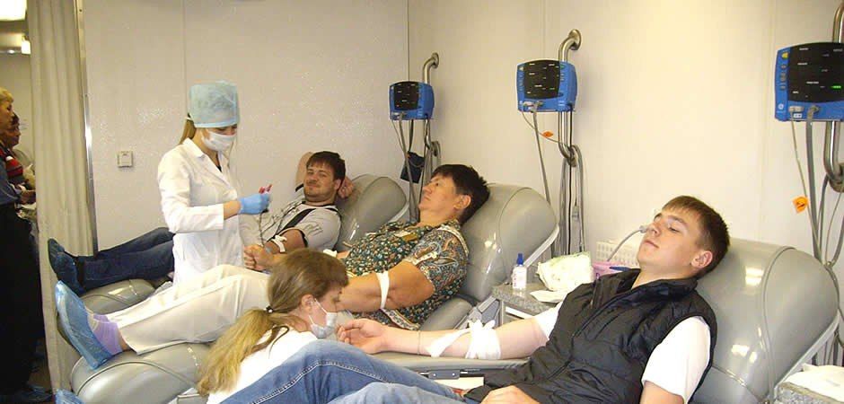 Работники иркутского авиазавода сдали более 37 литров донорской крови