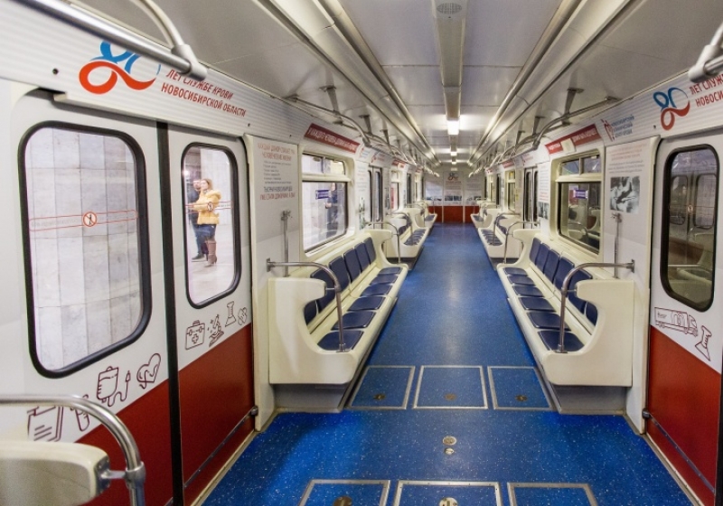 Вагон-музей в честь доноров запустили в новосибирском метро
